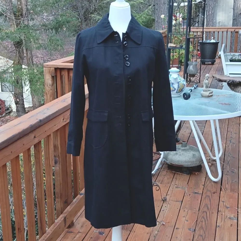 Via Spiga Zip-Out Lining Coat. Whimsigoth, Dark Academia,  Classic